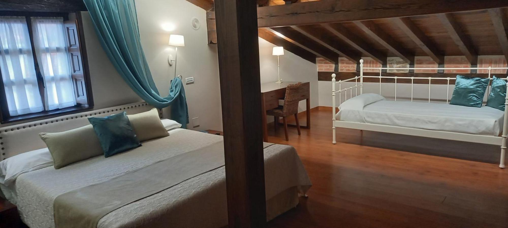 La Casona De Revolgo Hotel Santillana del Mar Luaran gambar